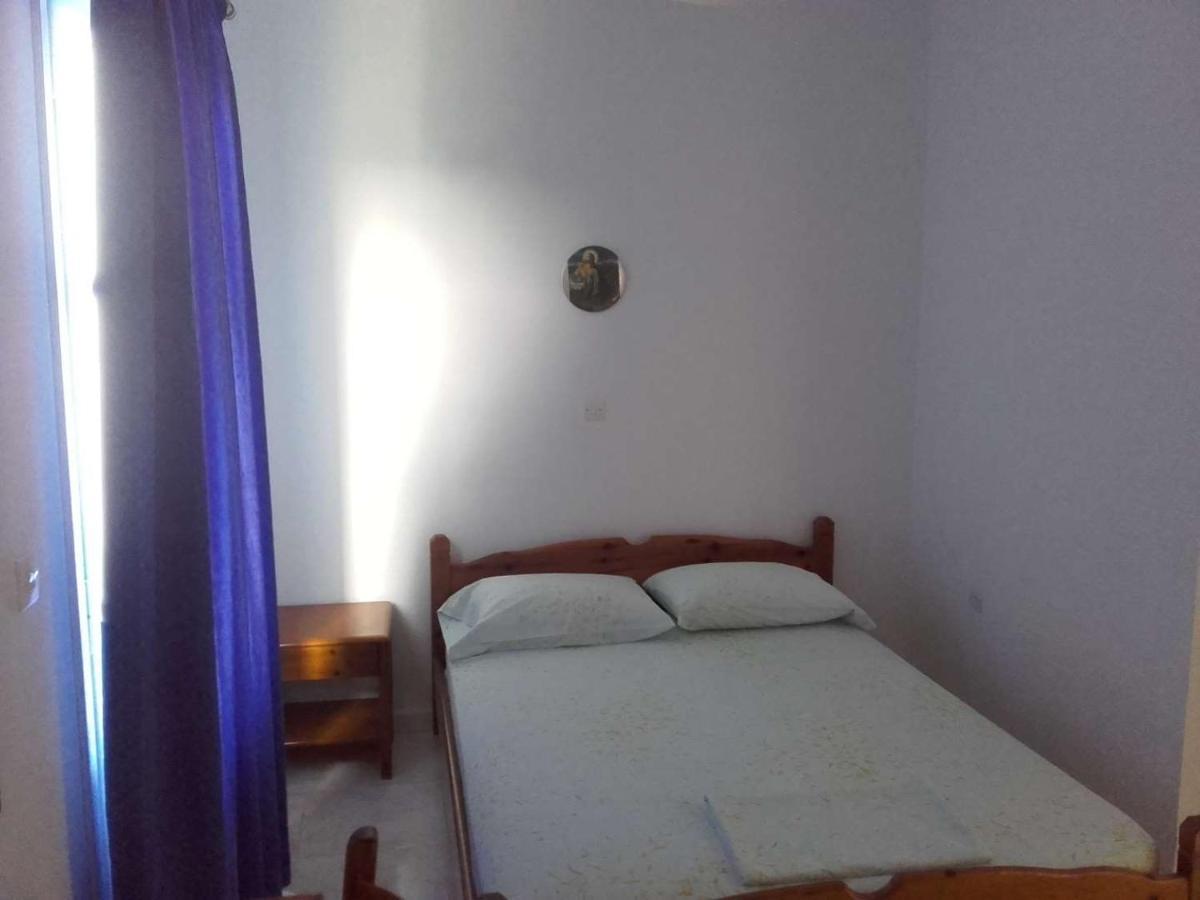 Nikos Apartments Lefkos  Exteriör bild