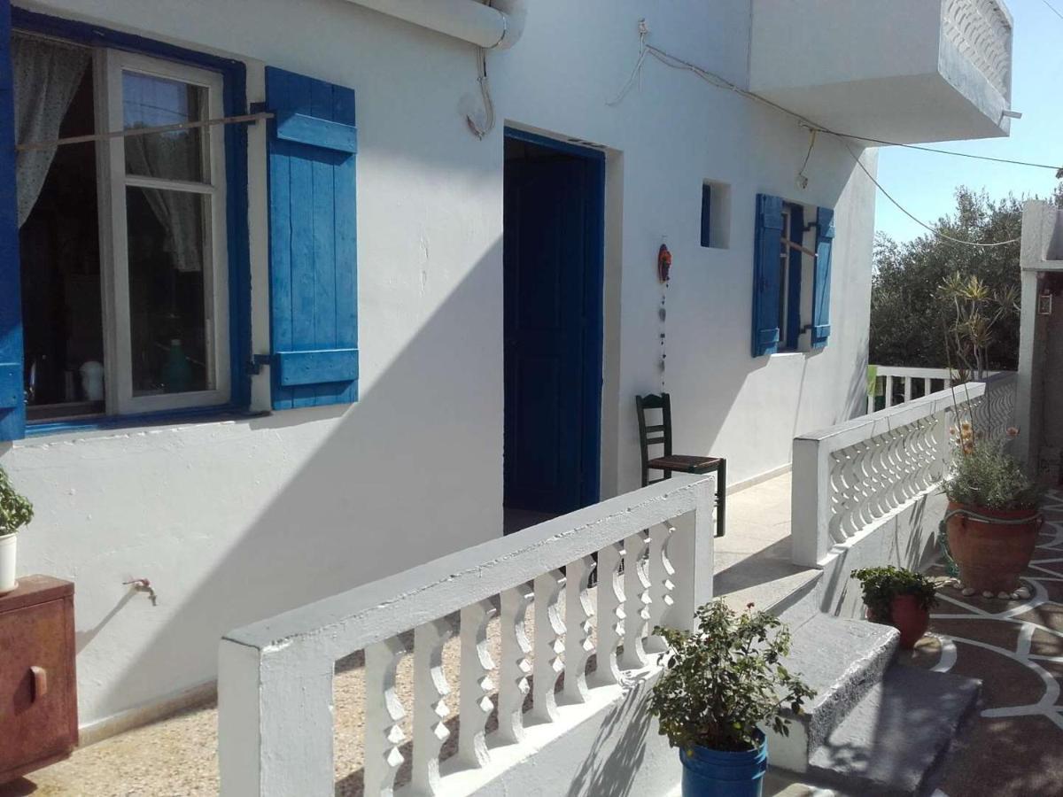 Nikos Apartments Lefkos  Exteriör bild